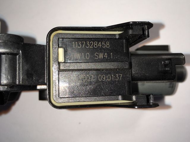 bontott HYUNDAI I30 Jobb első Ablakemelő Motor