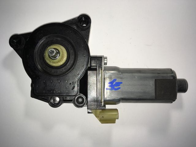 bontott HYUNDAI I30 Jobb első Ablakemelő Motor