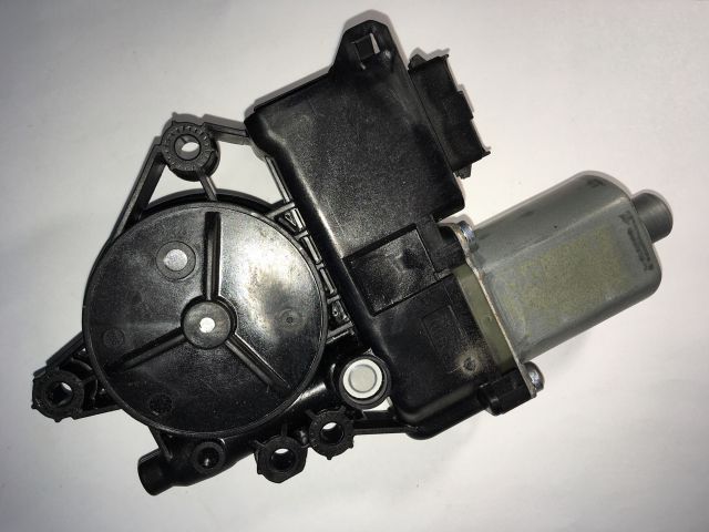 bontott HYUNDAI I30 Jobb első Ablakemelő Motor