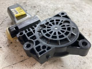 bontott HYUNDAI I30 Jobb első Ablakemelő Motor