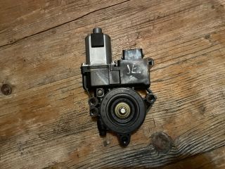 bontott HYUNDAI I30 Jobb első Ablakemelő Motor