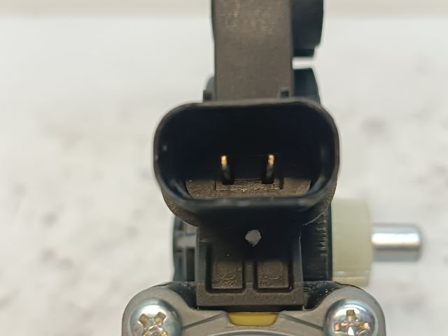 bontott HYUNDAI I30 Jobb első Ablakemelő Motor