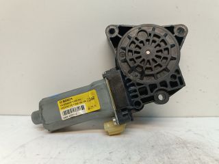 bontott HYUNDAI I30 Jobb első Ablakemelő Motor