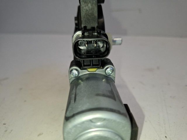 bontott HYUNDAI I30 Jobb első Ablakemelő Motor