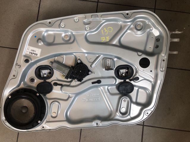 bontott HYUNDAI I30 Jobb első Ablakemelő Szerkezet (Elektromos)