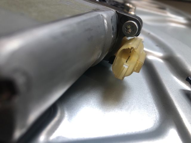 bontott HYUNDAI I30 Jobb első Ablakemelő Szerkezet (Elektromos)