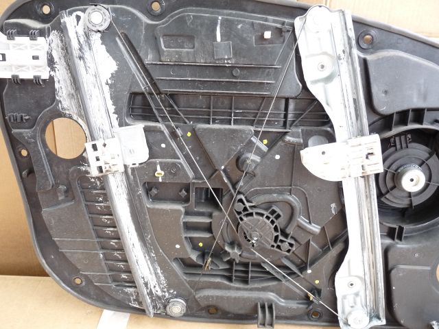 bontott HYUNDAI I30 Jobb első Ablakemelő Szerkezet (Elektromos)