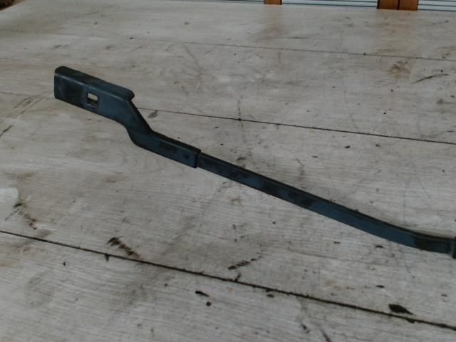 bontott HYUNDAI I30 Jobb első Ablaktörlő Kar