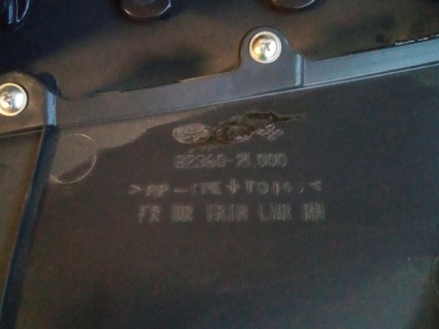 bontott HYUNDAI I30 Jobb első Ajtó Kárpit