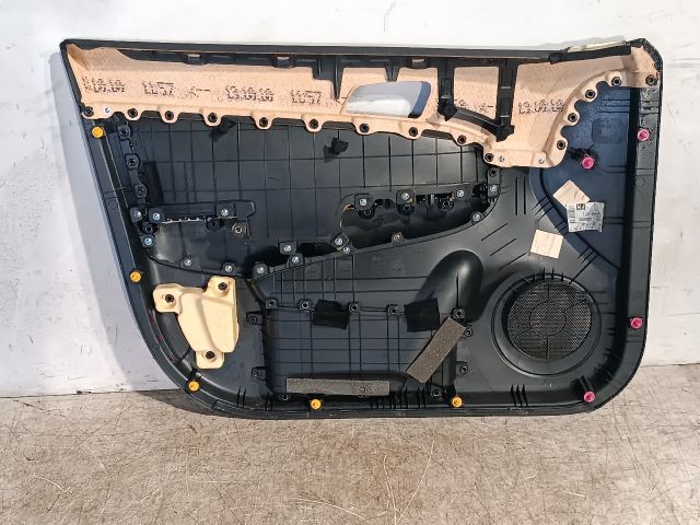 bontott HYUNDAI I30 Jobb első Ajtó Kárpit