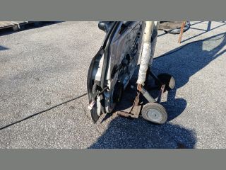 bontott HYUNDAI I30 Jobb első Ajtó (Részeivel)