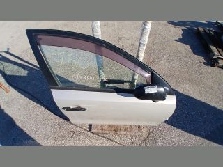 bontott HYUNDAI I30 Jobb első Ajtó (Részeivel)