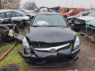 bontott HYUNDAI I30 Jobb első Ajtó (Részeivel)