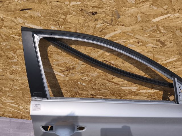 bontott HYUNDAI I30 Jobb első Ajtó (Üres lemez)