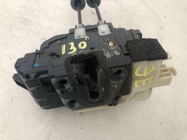 bontott HYUNDAI I30 Jobb első Ajtózár