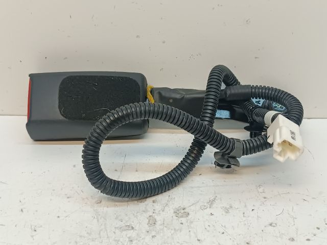 bontott HYUNDAI I30 Jobb első Biztonsági Öv Csat