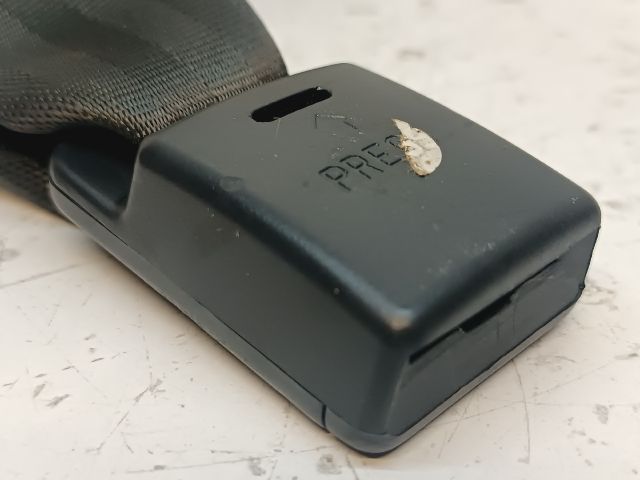 bontott HYUNDAI I30 Jobb első Biztonsági Öv Csat