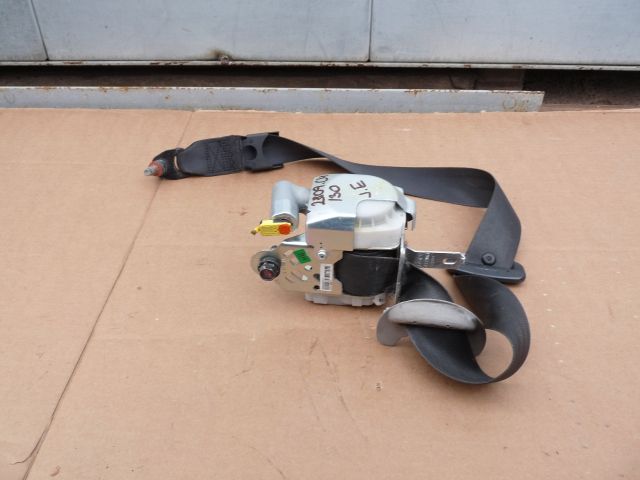 bontott HYUNDAI I30 Jobb első Biztonsági Öv