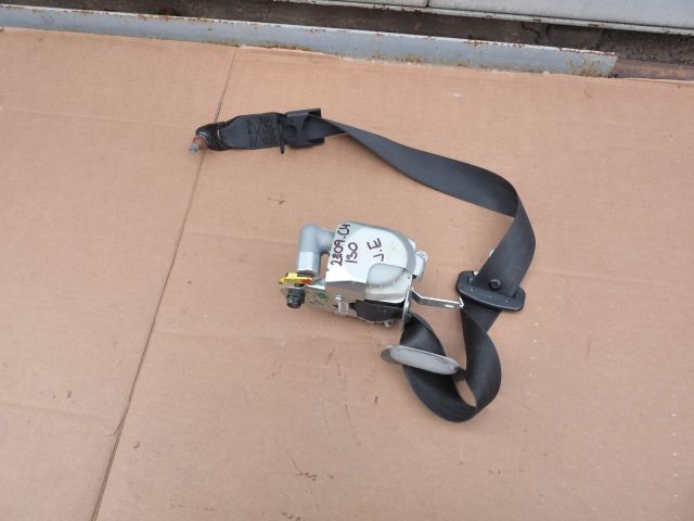 bontott HYUNDAI I30 Jobb első Biztonsági Öv