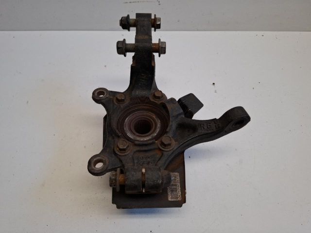 bontott HYUNDAI I30 Jobb első Csonkállvány Kerékaggyal