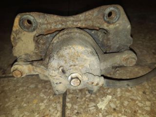 bontott HYUNDAI I30 Jobb első Féknyereg Munkahengerrel