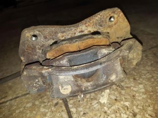 bontott HYUNDAI I30 Jobb első Féknyereg Munkahengerrel