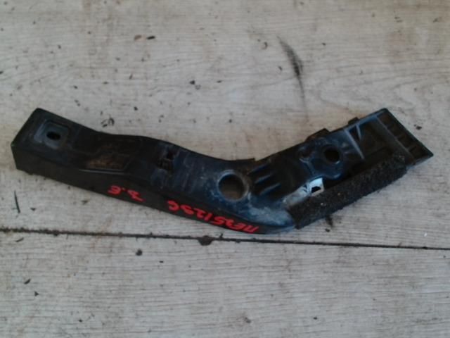 bontott HYUNDAI I30 Jobb első Lökhárító Tartó (Műanyag)