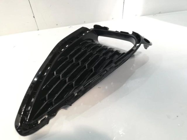 bontott HYUNDAI I30 Jobb első Lökhárító Vakborítás