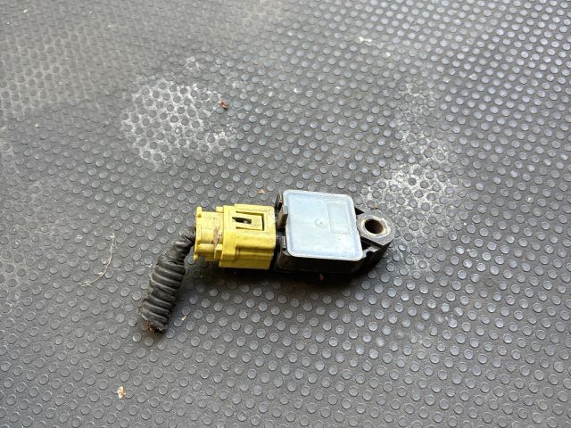 bontott HYUNDAI I30 Jobb első Oldal Ütközés Érzékelő