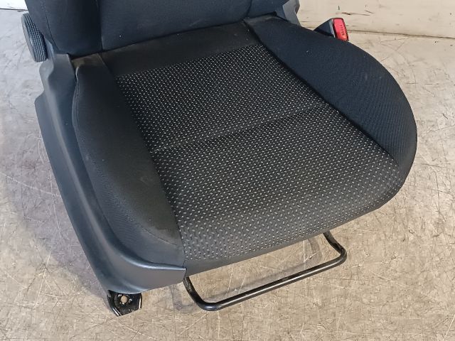 bontott HYUNDAI I30 Jobb első Ülés