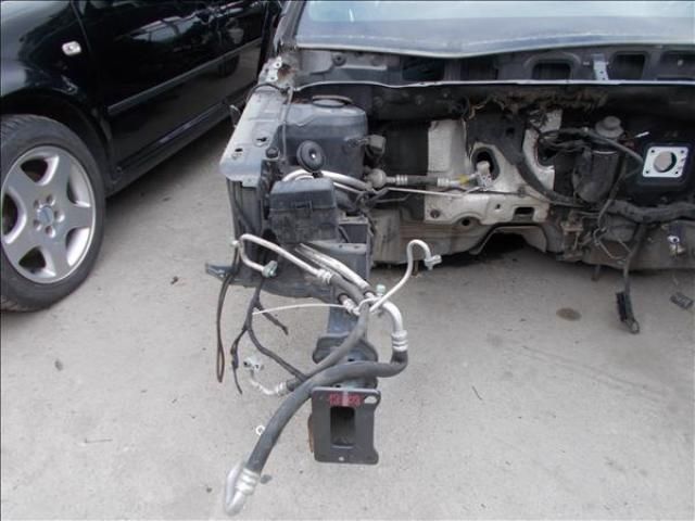 bontott HYUNDAI I30 Jobb első Ütközéscsillapító