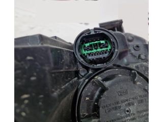 bontott HYUNDAI I30 Jobb Fényszóró