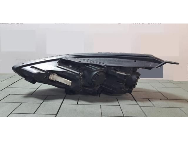 bontott HYUNDAI I30 Jobb Fényszóró