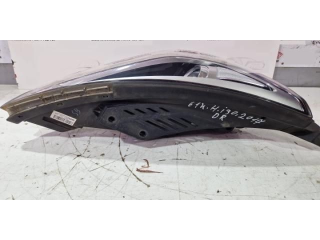 bontott HYUNDAI I30 Jobb Fényszóró