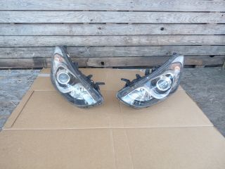 bontott HYUNDAI I30 Jobb Fényszóró