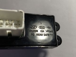 bontott HYUNDAI I30 Jobb hátsó Ablakemelő Kapcsoló