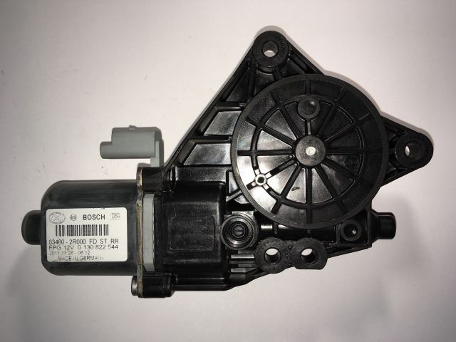 bontott HYUNDAI I30 Jobb hátsó Ablakemelő Motor