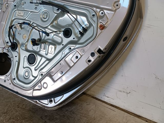 bontott HYUNDAI I30 Jobb hátsó Ajtó (Részeivel)