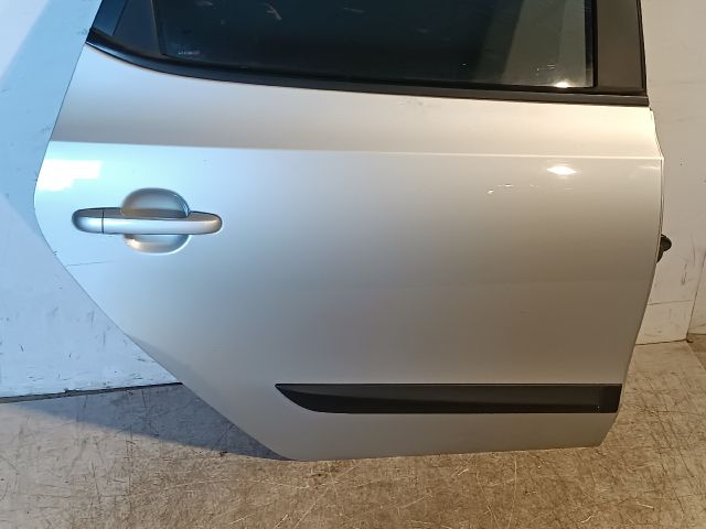 bontott HYUNDAI I30 Jobb hátsó Ajtó (Részeivel)