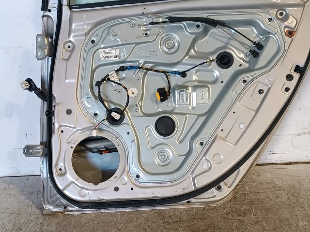 bontott HYUNDAI I30 Jobb hátsó Ajtó (Részeivel)