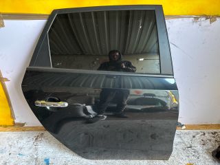 bontott HYUNDAI I30 Jobb hátsó Ajtó (Részeivel)