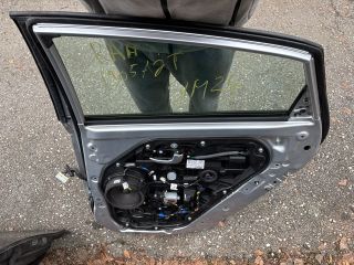 bontott HYUNDAI I30 Jobb hátsó Ajtó (Részeivel)