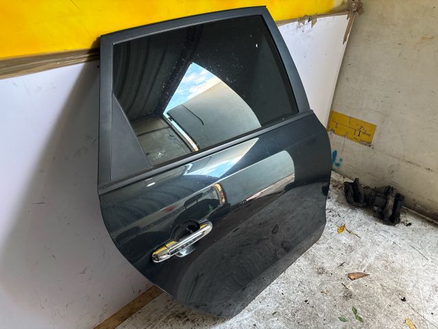 bontott HYUNDAI I30 Jobb hátsó Ajtó (Részeivel)