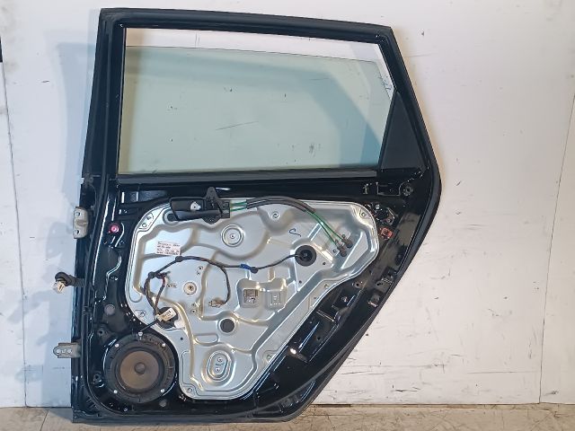 bontott HYUNDAI I30 Jobb hátsó Ajtó (Részeivel)