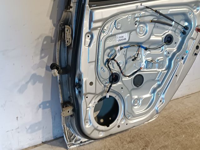 bontott HYUNDAI I30 Jobb hátsó Ajtó (Részeivel)