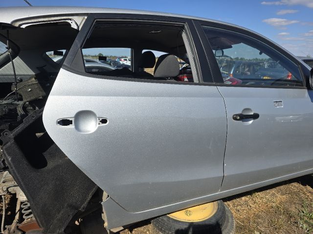 bontott HYUNDAI I30 Jobb hátsó Ajtó (Üres lemez)