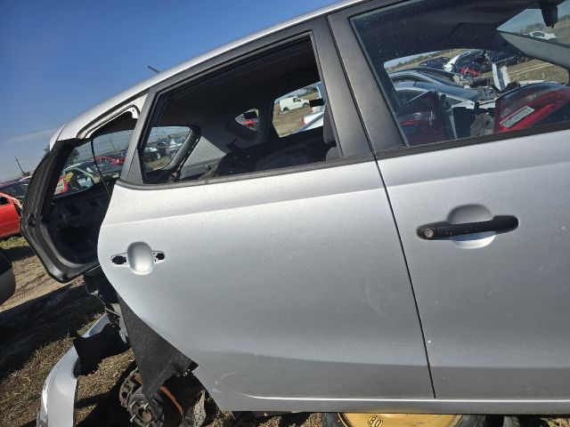 bontott HYUNDAI I30 Jobb hátsó Ajtó (Üres lemez)