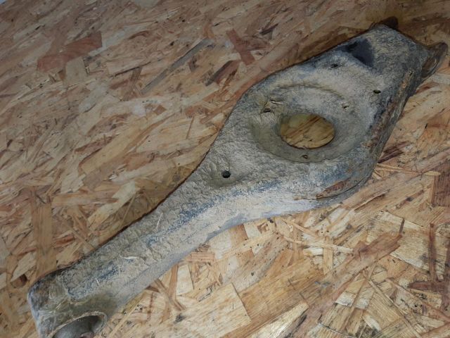 bontott HYUNDAI I30 Jobb hátsó Alsó Hátsó Lengőkar