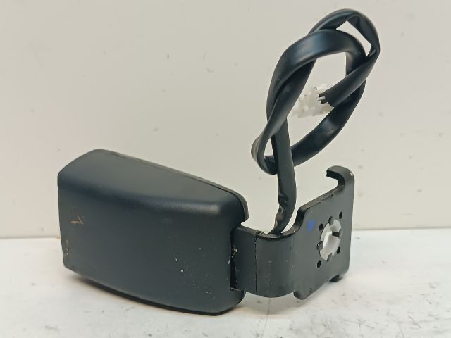 bontott HYUNDAI I30 Jobb hátsó Biztonsági Öv Csat