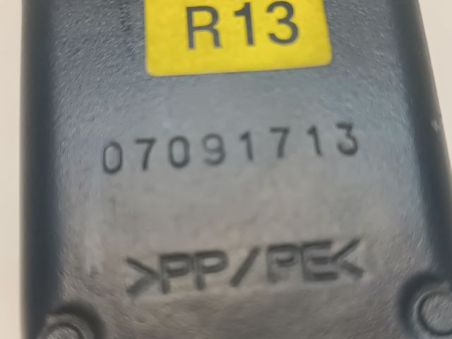 bontott HYUNDAI I30 Jobb hátsó Biztonsági Öv Csat